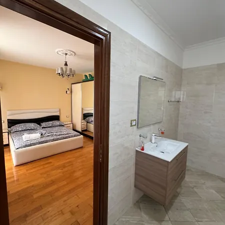 Appartement Paulo Kune *