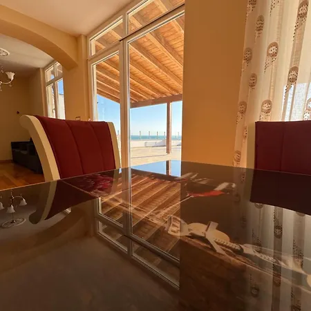 Apartman Paulo Kune *